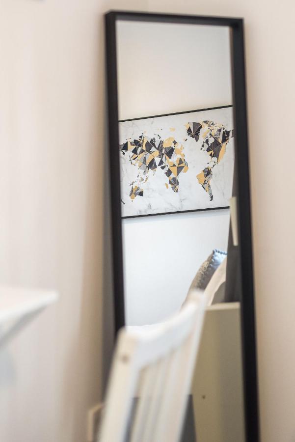 Modern Spacious 3 Bedroom City Centre Apartment - Free Parking - Private Balcony EDI Exterior foto